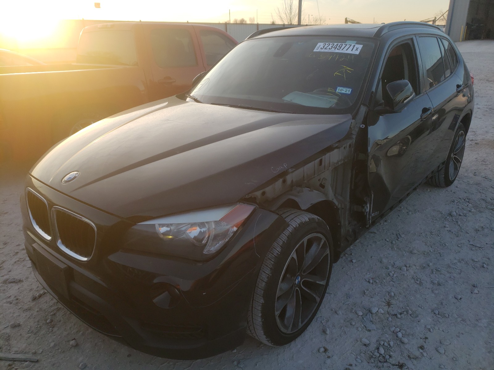 Photo 1 VIN: WBAVM1C51EVW54424 - BMW X1 SDRIVE2 