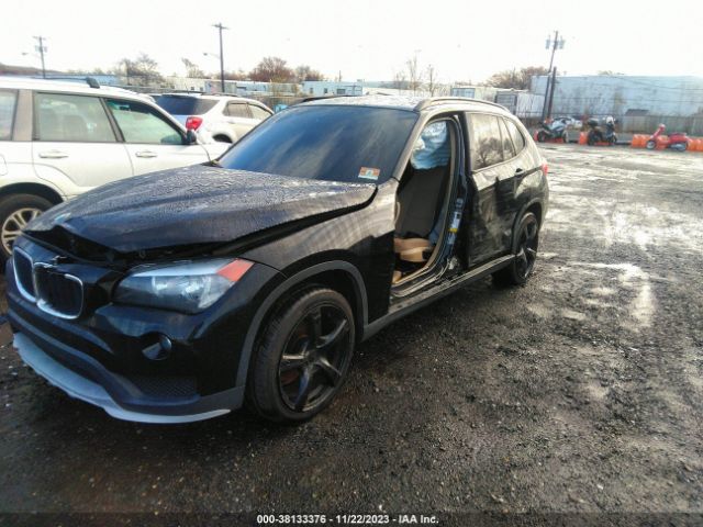 Photo 1 VIN: WBAVM1C51FV314420 - BMW X1 