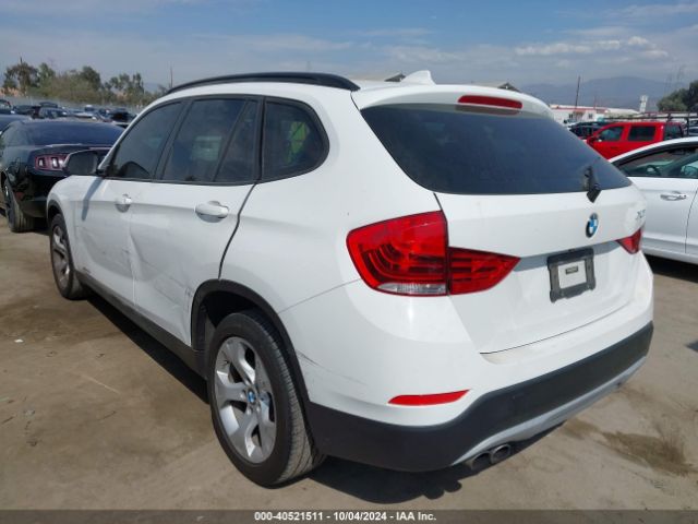 Photo 2 VIN: WBAVM1C51FVZ93699 - BMW X1 