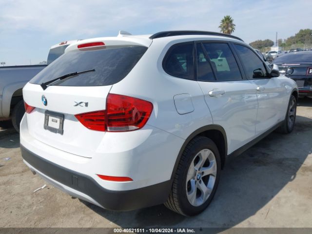 Photo 3 VIN: WBAVM1C51FVZ93699 - BMW X1 