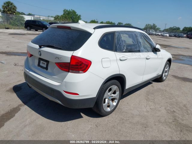 Photo 3 VIN: WBAVM1C52EVW47580 - BMW X1 