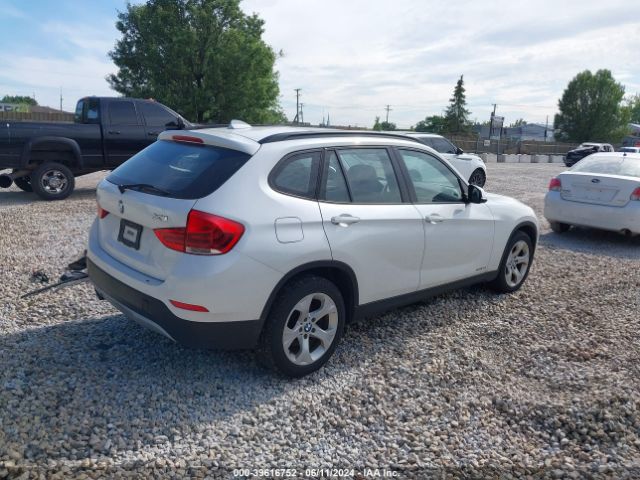 Photo 3 VIN: WBAVM1C52EVW48972 - BMW X1 