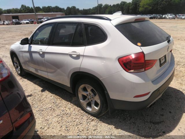 Photo 2 VIN: WBAVM1C52FV316953 - BMW X1 