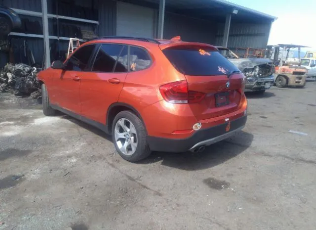 Photo 2 VIN: WBAVM1C52FVW57270 - BMW X1 