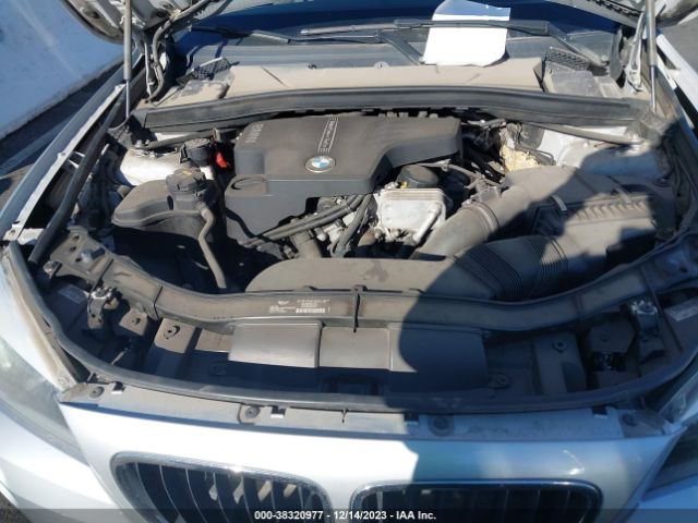 Photo 9 VIN: WBAVM1C52FVW57866 - BMW X1 