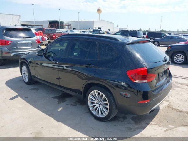 Photo 2 VIN: WBAVM1C53FV315603 - BMW X1 