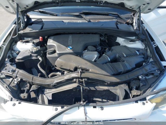 Photo 9 VIN: WBAVM1C53FV316427 - BMW X1 