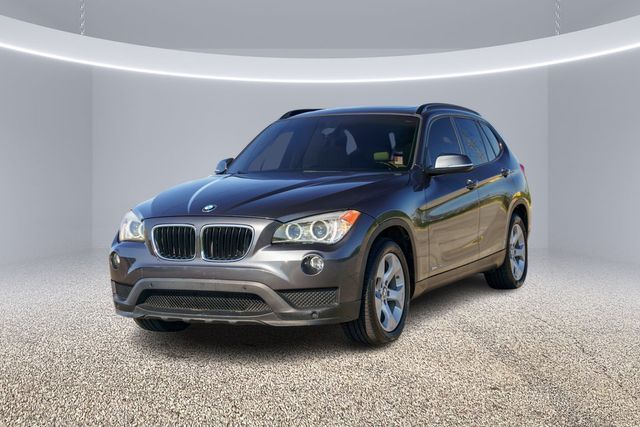 Photo 3 VIN: WBAVM1C53FV318436 - BMW X1 