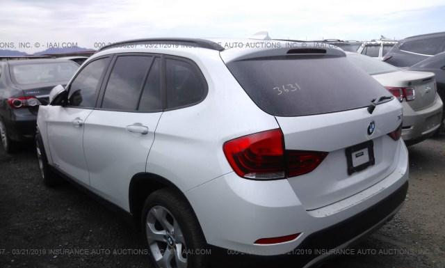 Photo 2 VIN: WBAVM1C53FV498484 - BMW X1 