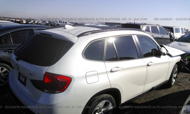 Photo 3 VIN: WBAVM1C53FV498484 - BMW X1 