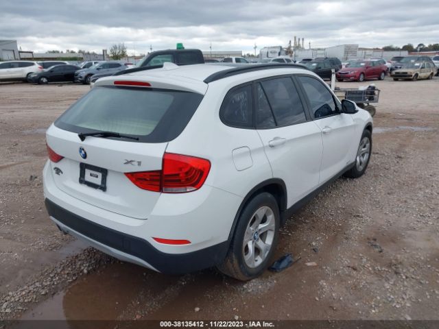 Photo 3 VIN: WBAVM1C53FVZ93638 - BMW X1 