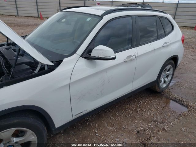 Photo 5 VIN: WBAVM1C53FVZ93638 - BMW X1 