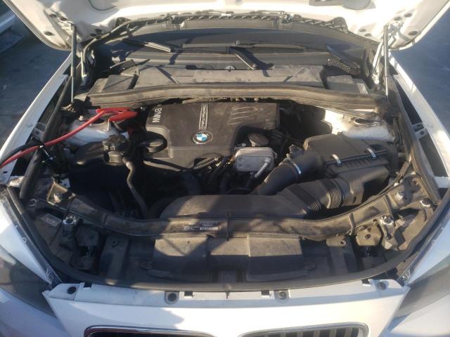 Photo 10 VIN: WBAVM1C54DVW44436 - BMW X1 