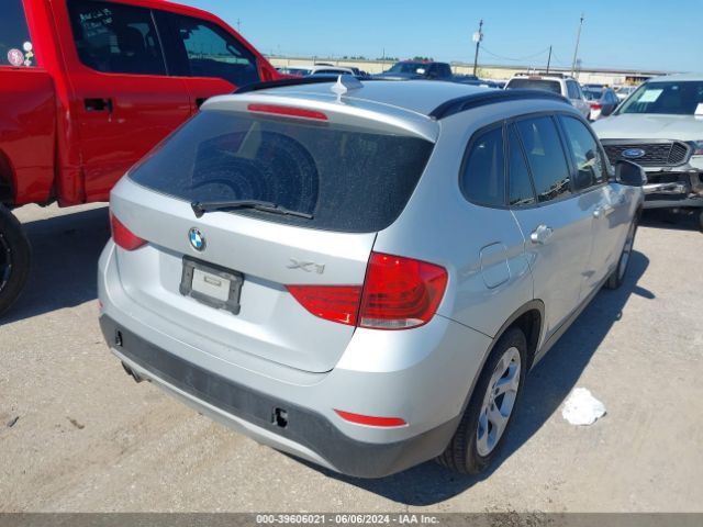 Photo 3 VIN: WBAVM1C54FV314718 - BMW X1 