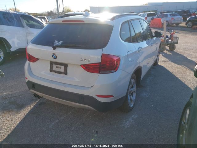 Photo 3 VIN: WBAVM1C54FVZ93745 - BMW X1 