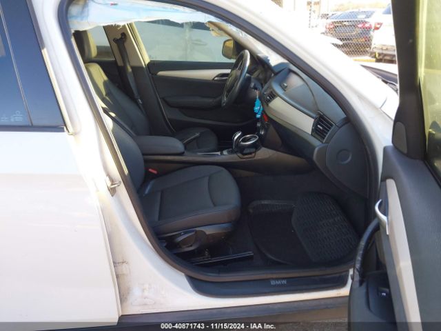 Photo 4 VIN: WBAVM1C54FVZ93745 - BMW X1 