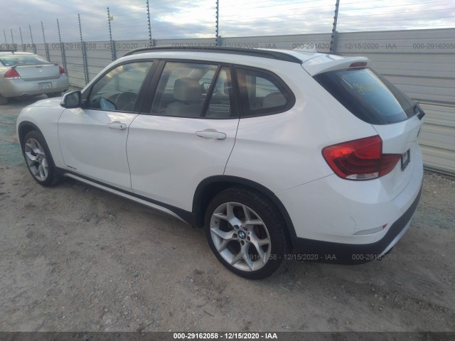 Photo 2 VIN: WBAVM1C55DVW42825 - BMW X1 