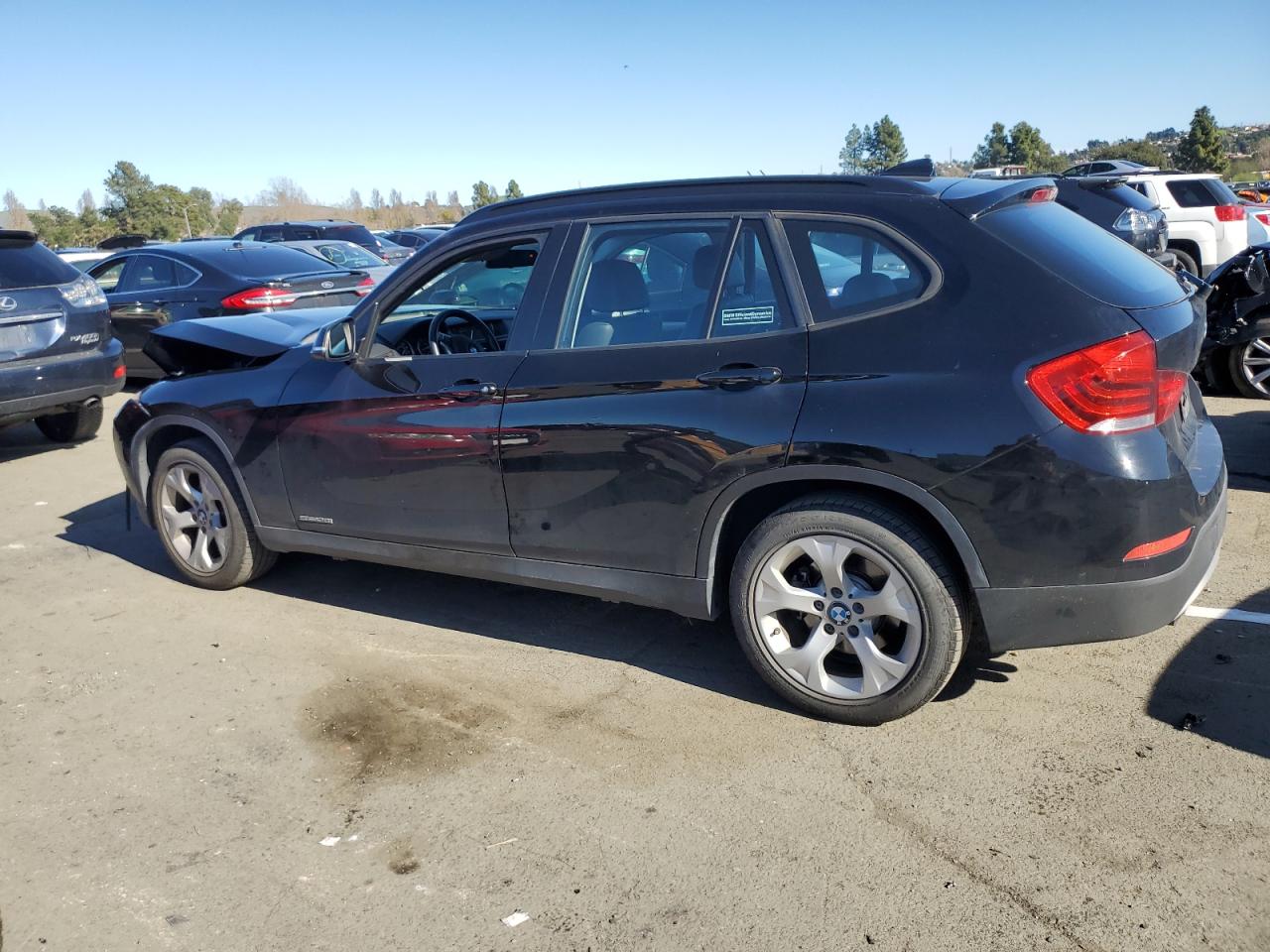 Photo 1 VIN: WBAVM1C55EVW51624 - BMW X1 