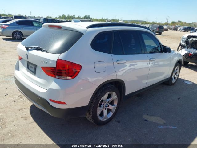 Photo 3 VIN: WBAVM1C55EVW52711 - BMW X1 