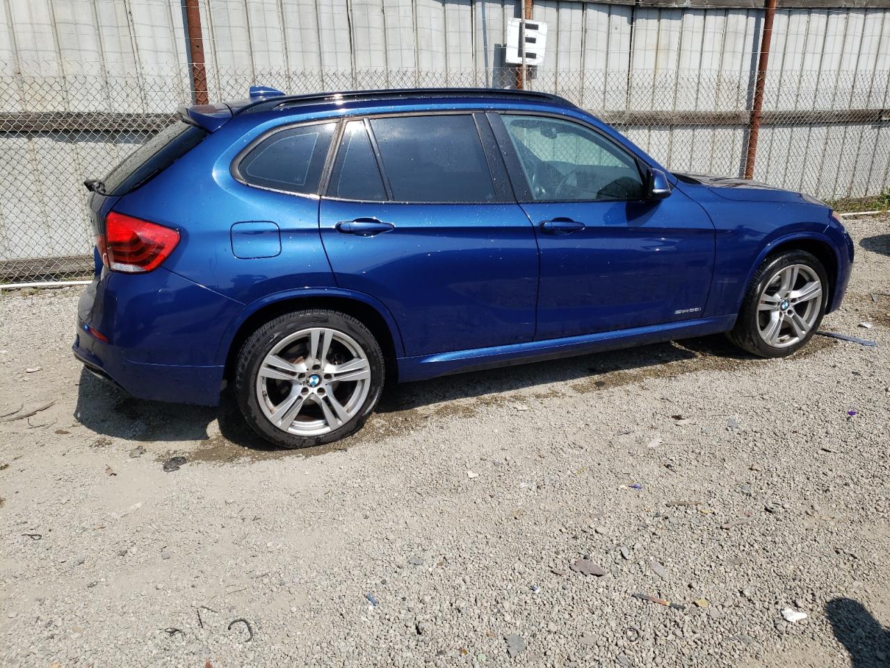 Photo 2 VIN: WBAVM1C55EVW53812 - BMW X1 