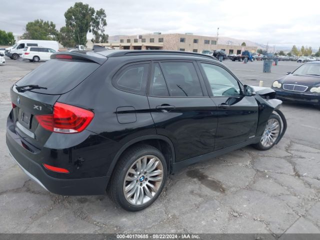 Photo 3 VIN: WBAVM1C55FV315702 - BMW X1 