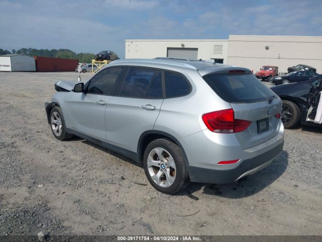 Photo 2 VIN: WBAVM1C55FV316400 - BMW X1 