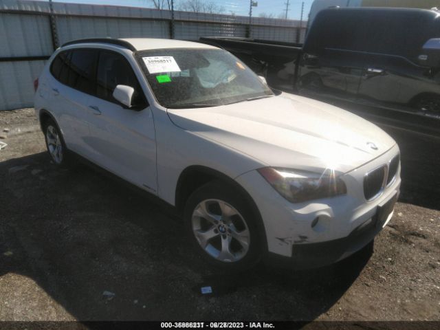 Photo 0 VIN: WBAVM1C56EVW47372 - BMW X1 