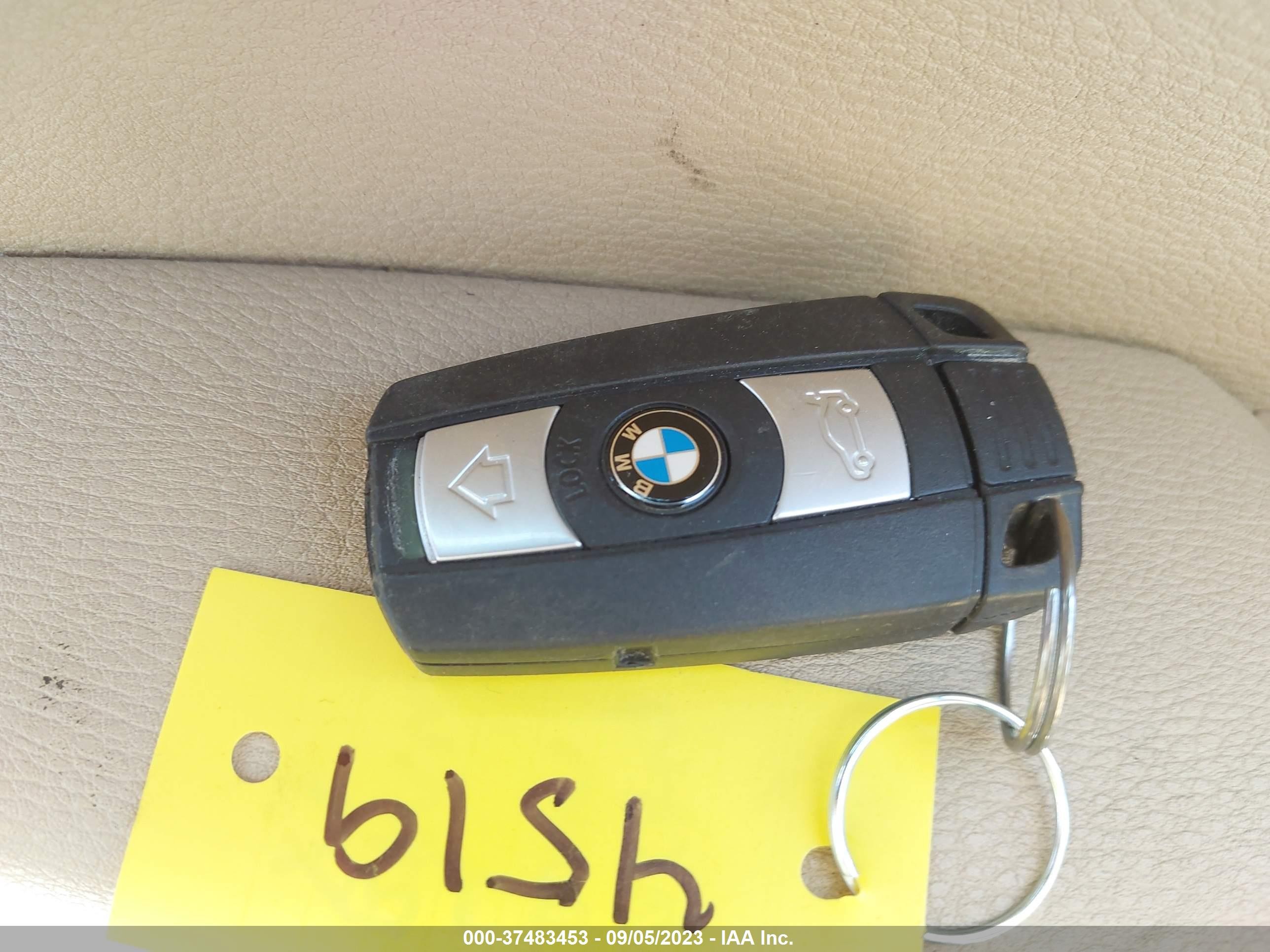 Photo 10 VIN: WBAVM1C56EVW52166 - BMW X1 