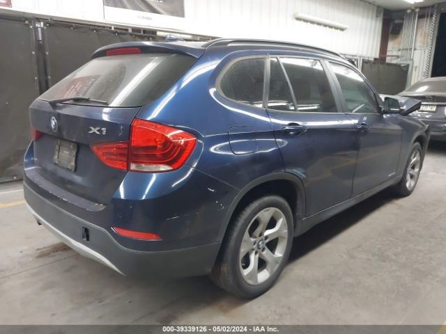 Photo 3 VIN: WBAVM1C56EVW55990 - BMW X1 