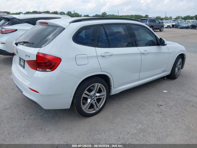 Photo 3 VIN: WBAVM1C56FV316891 - BMW X1 