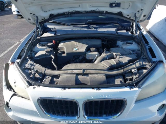 Photo 9 VIN: WBAVM1C57EVW47915 - BMW X1 