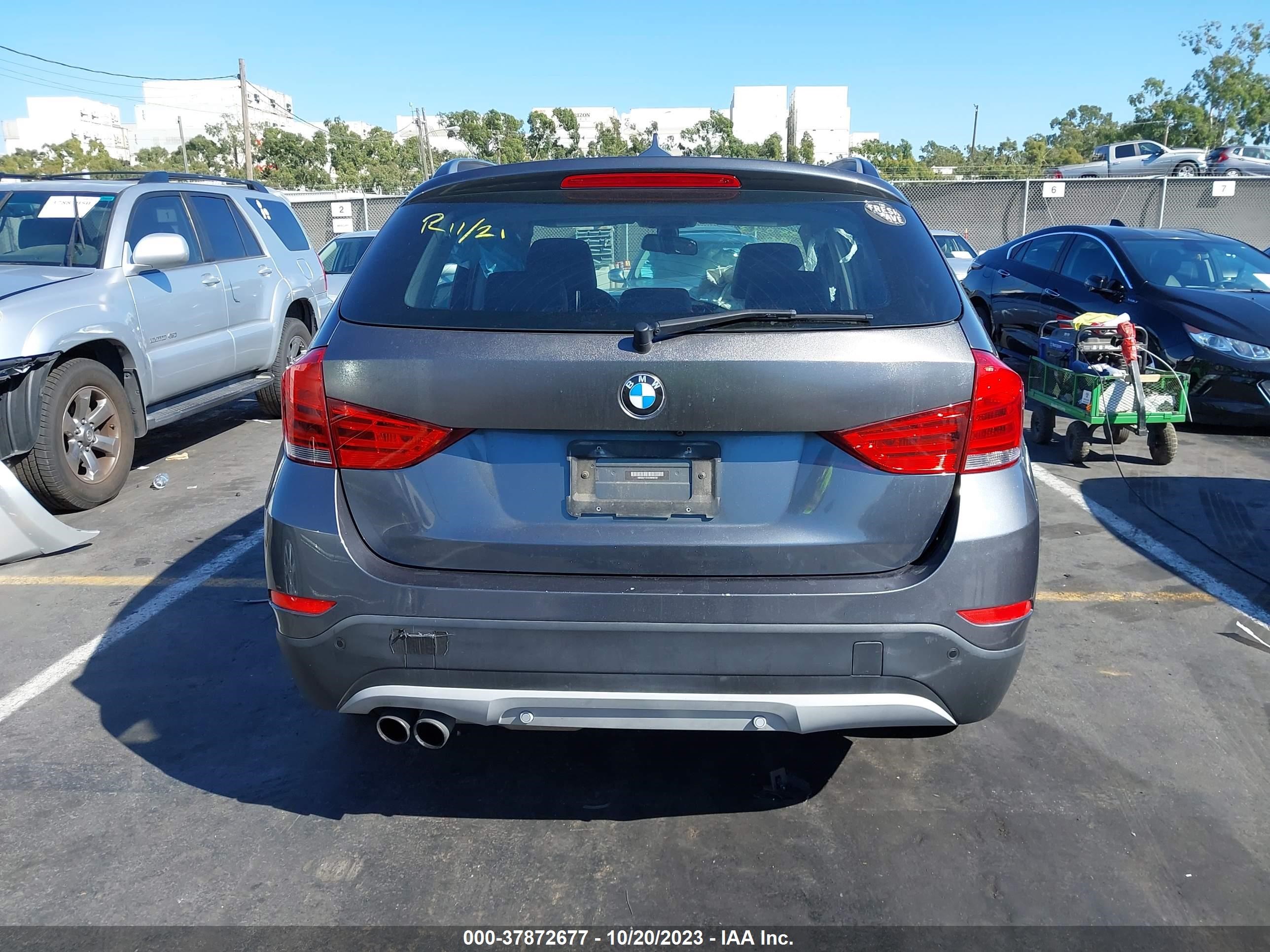 Photo 15 VIN: WBAVM1C57EVW48160 - BMW X1 