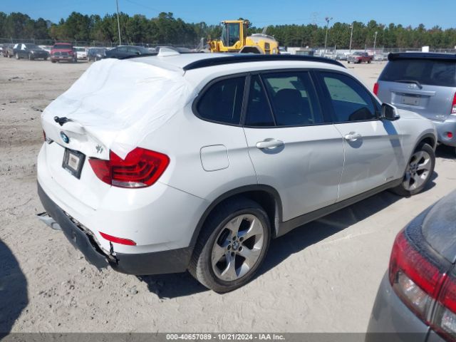 Photo 3 VIN: WBAVM1C57FV314342 - BMW X1 