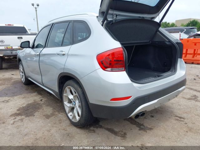 Photo 2 VIN: WBAVM1C57FV315894 - BMW X1 