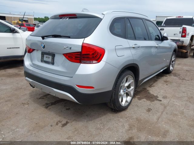 Photo 3 VIN: WBAVM1C57FV315894 - BMW X1 