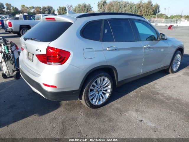 Photo 3 VIN: WBAVM1C57FV317628 - BMW X1 