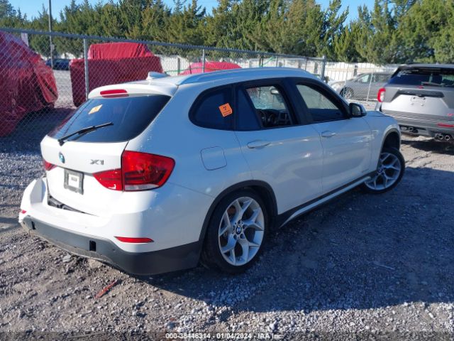 Photo 3 VIN: WBAVM1C57FVZ93626 - BMW X1 