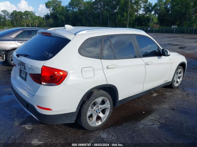 Photo 3 VIN: WBAVM1C58FV314589 - BMW X1 