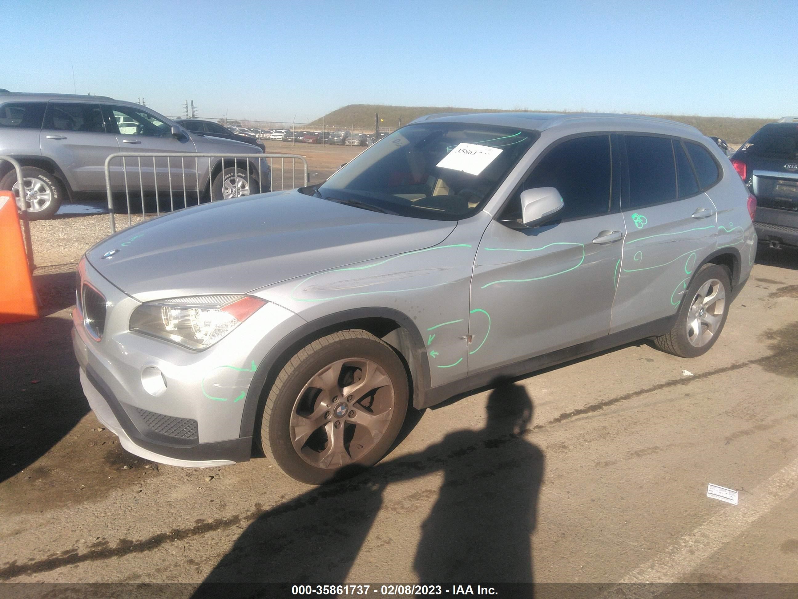 Photo 1 VIN: WBAVM1C58FV315743 - BMW X1 