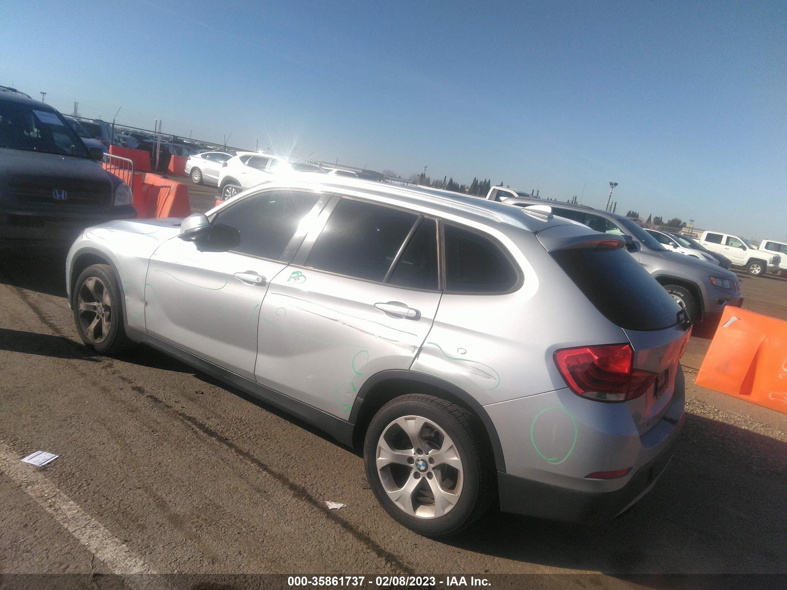 Photo 2 VIN: WBAVM1C58FV315743 - BMW X1 