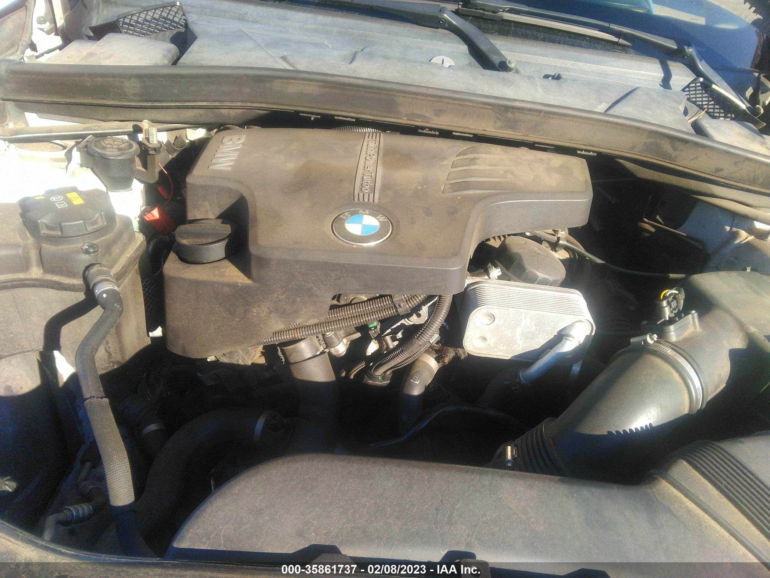 Photo 9 VIN: WBAVM1C58FV315743 - BMW X1 