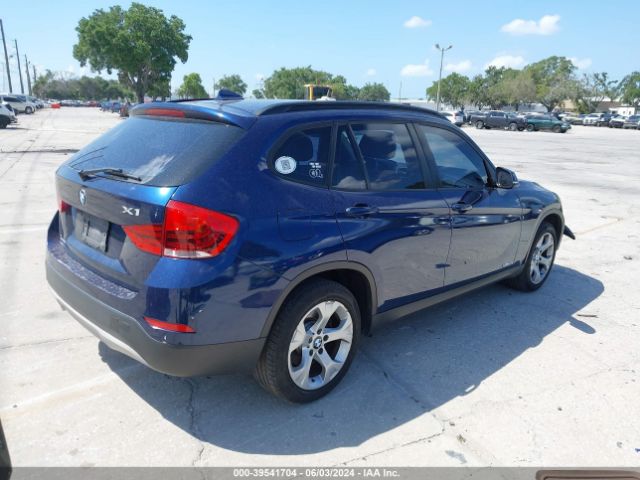 Photo 3 VIN: WBAVM1C58FV315838 - BMW X1 