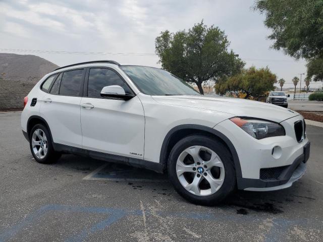 Photo 3 VIN: WBAVM1C58FV315953 - BMW X1 