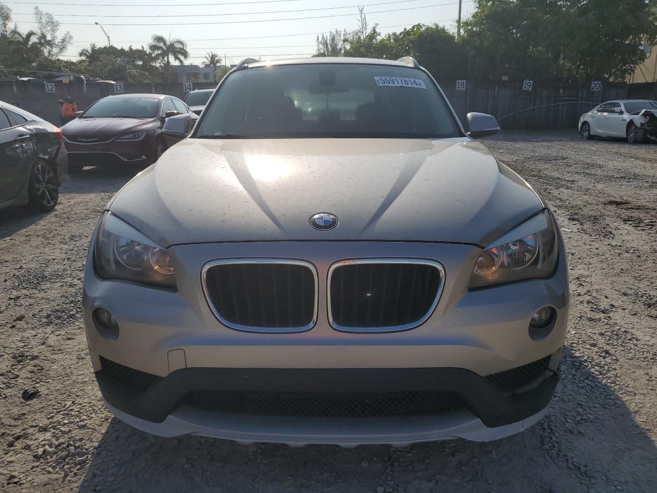 Photo 4 VIN: WBAVM1C58FV498979 - BMW X1 