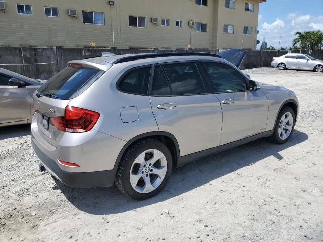 Photo 2 VIN: WBAVM1C58FV498979 - BMW X1 