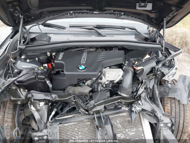 Photo 9 VIN: WBAVM1C58FVW57967 - BMW X1 