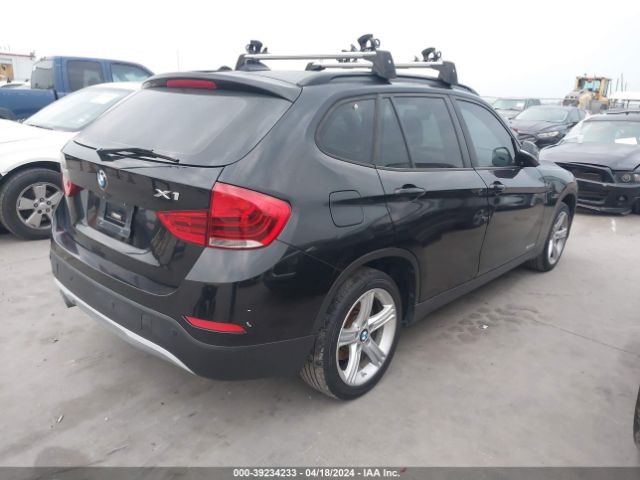 Photo 3 VIN: WBAVM1C58FVZ94459 - BMW X1 