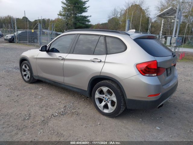 Photo 2 VIN: WBAVM1C59FV314830 - BMW X1 