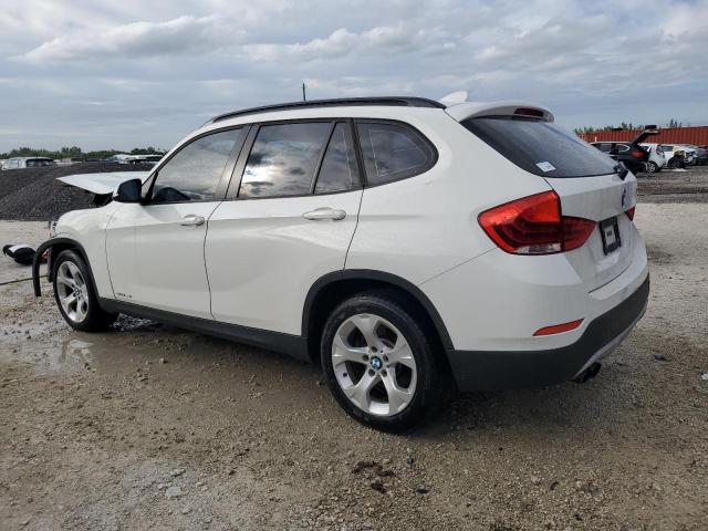 Photo 1 VIN: WBAVM1C59FV317081 - BMW X1 