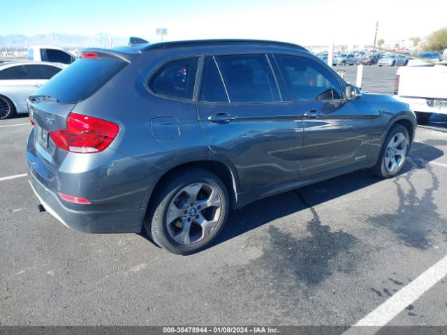 Photo 3 VIN: WBAVM1C59FV319106 - BMW X1 